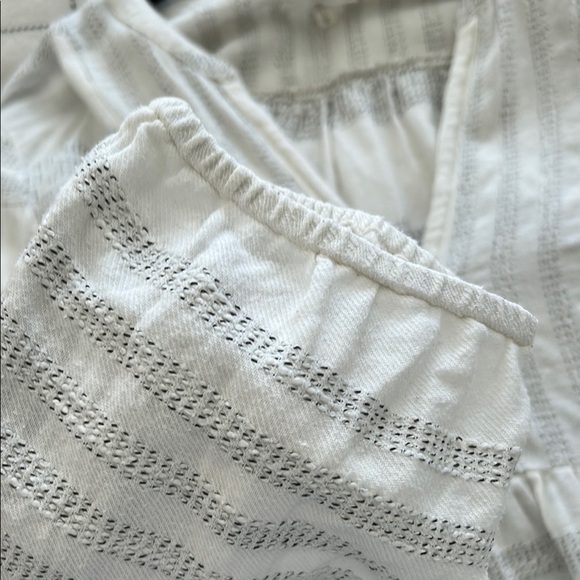 Striped V-Neck Blouse/Tunic - Off- White and Gray - Picture 3 of 5